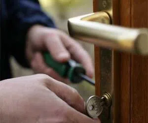 Lock Safe Services Ridgewood, NJ 201-402-2655 - lock-change
